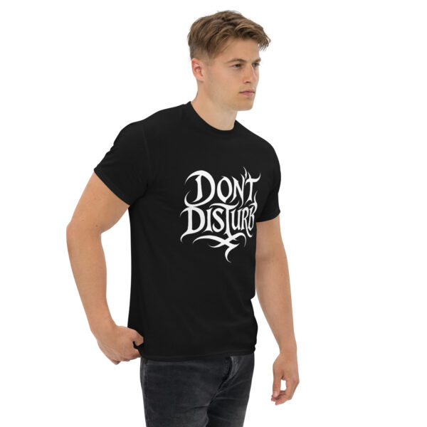 Camiseta DON’T DISTURB – metal extremo para la paz interior - Imagen 2